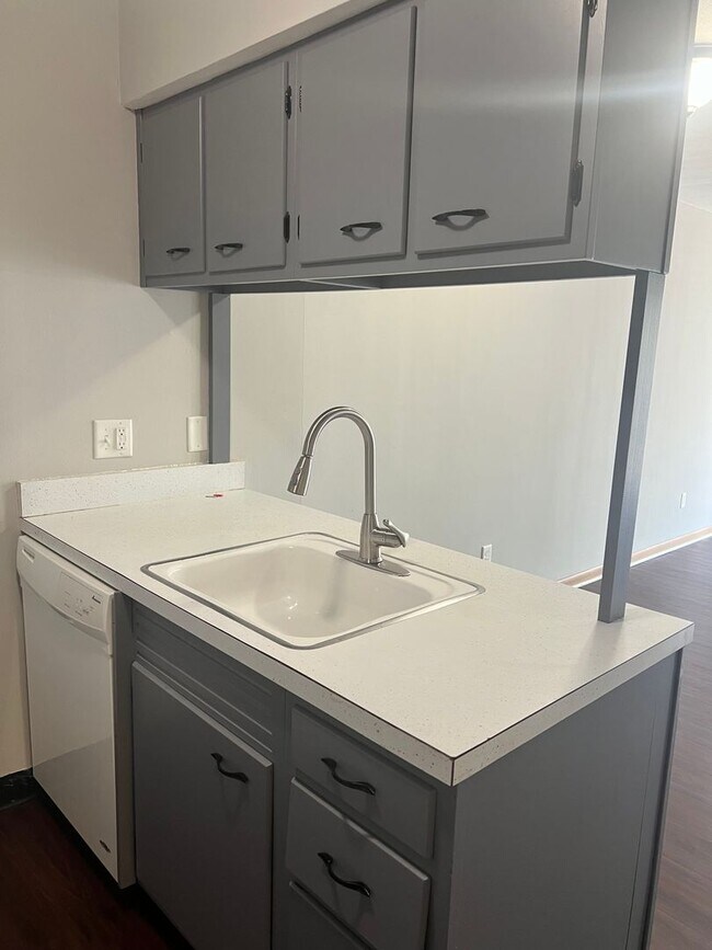 Foto del interior - 3805-3817 Briar Pl