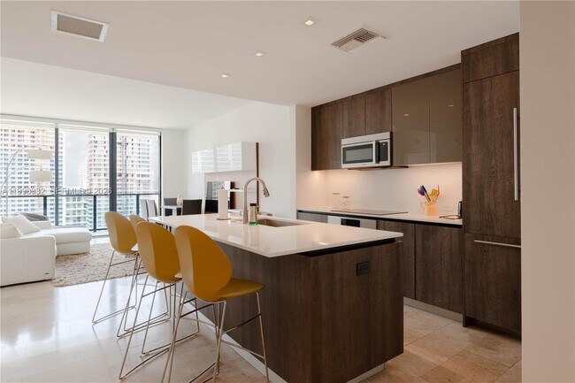 Foto del edificio - 68 SE 6th St