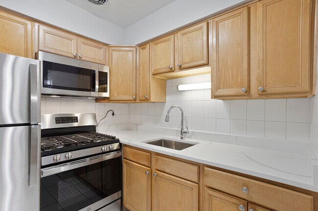 Foto del edificio - 6758 N Sheridan Rd