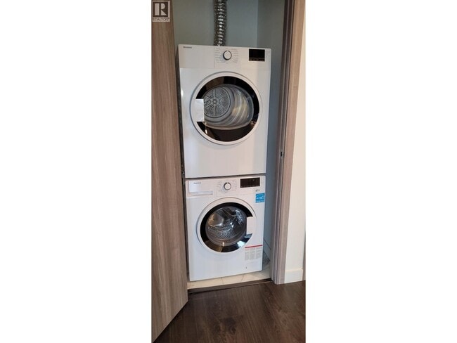 Building Photo - 4880 Lougheed Hwy.