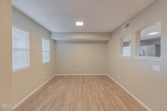 Foto del edificio - 11031 Oasis Dr