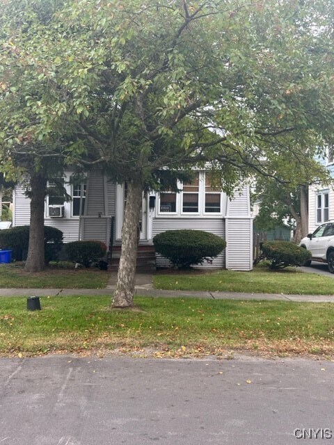 Primary Photo - 352 Hillsdale Ave