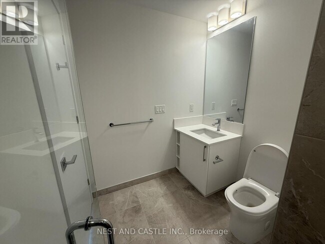 Photo du bâtiment - 500 Plains Rd E