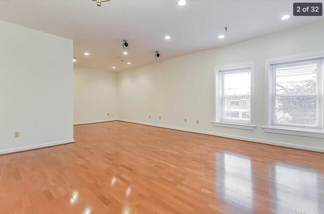 Foto del edificio - 126 Washington St