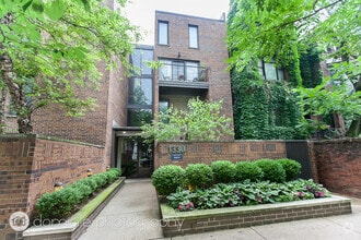 Building Photo - 1330 N La Salle Dr