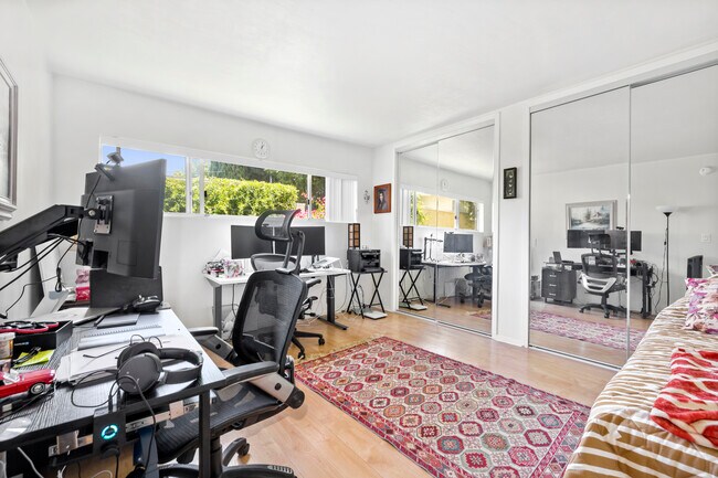 Building Photo - 15248 Dickens St