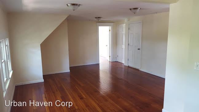 Building Photo - 252 Goffe St