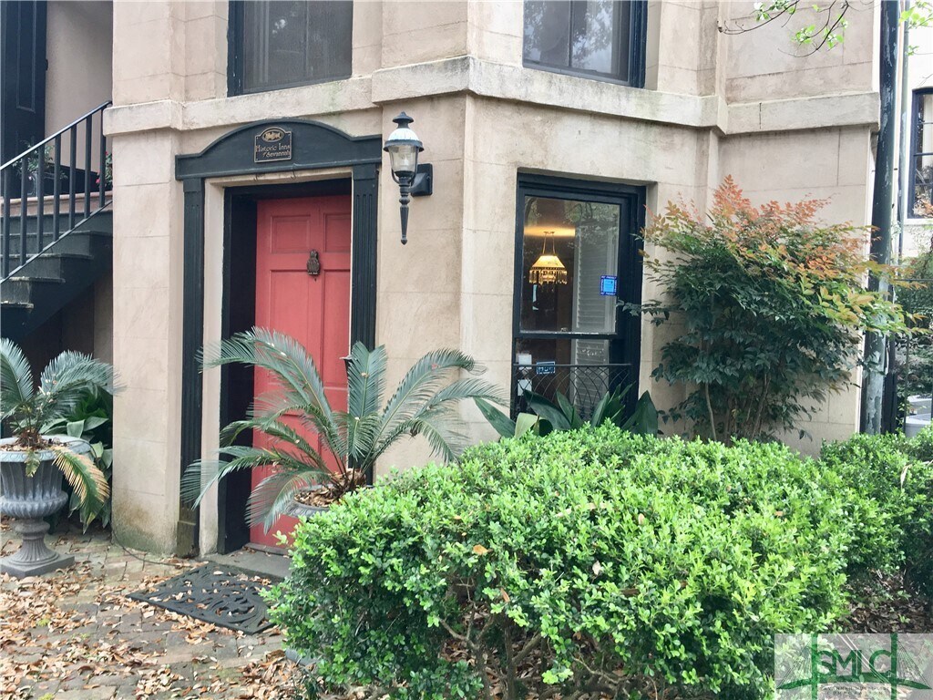 Foto principal - 17 W Jones St
