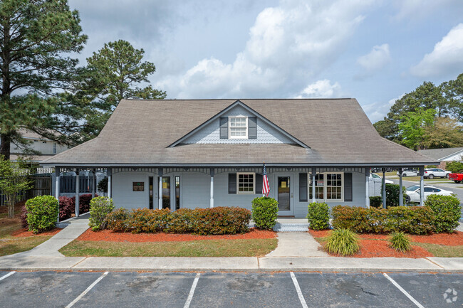 Foto del edificio - Vesta Creeks Run Townhomes and Apartments