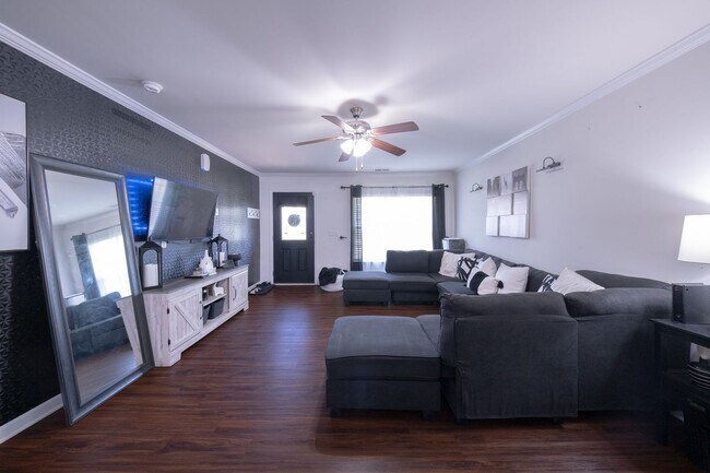 Foto del edificio - 4 Bedrooms | 2.5 Bathrooms | 2,032 Sq. Ft