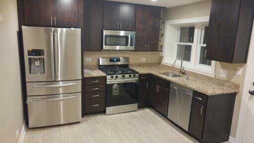 exposición kitchen!. - 2839 W 51st St