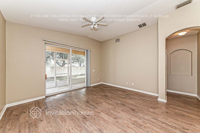 Foto del edificio - 4163 101st Ave E