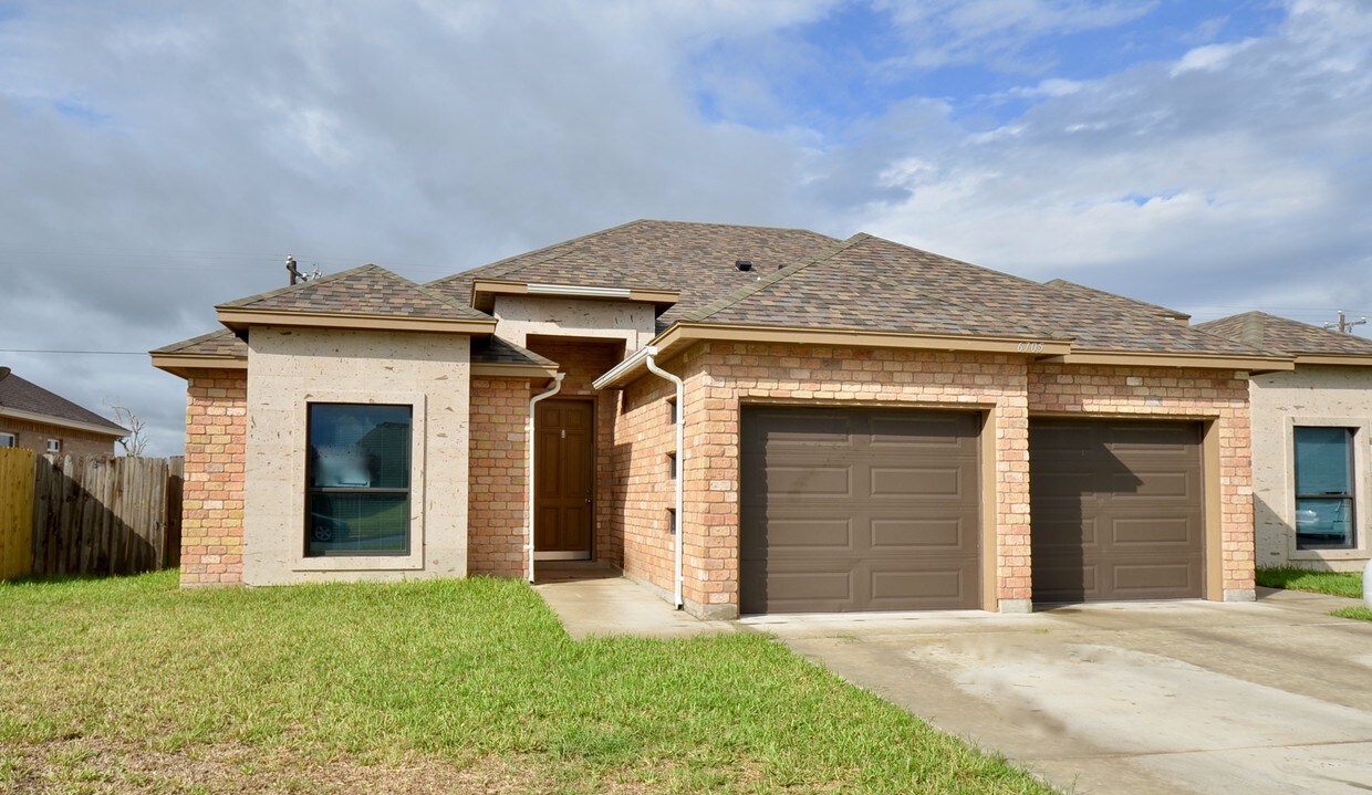 6674 Garden Woods Ave, Brownsville, TX 78526 Townhome Rentals in