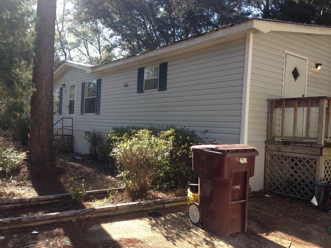 Building Photo - 6532 Springhill Rd
