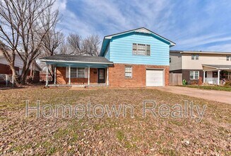 Building Photo - 821 NE 81st St