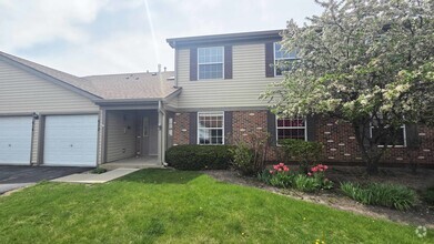 Building Photo - 614 E Whispering Oaks Ct