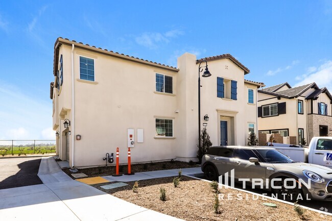 Building Photo - 28223 Luther Dr
