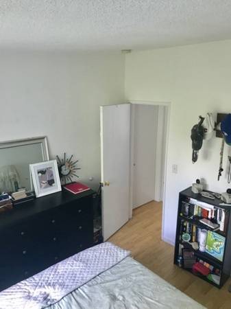 Bedroom - 617 Grant St