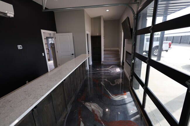 Foto del edificio - 4288 W 32nd St