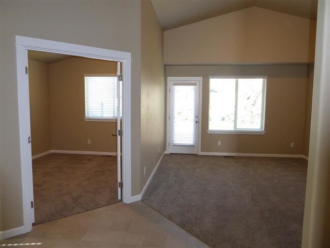 Building Photo - 3 br, 2 bath House - 21314 Megan Court