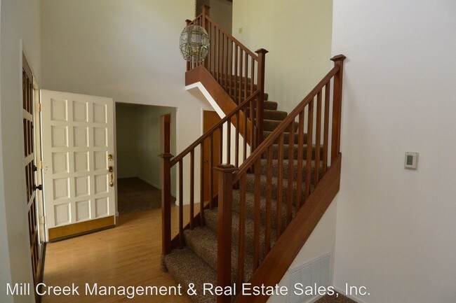 Building Photo - 706 N Tilden Ct