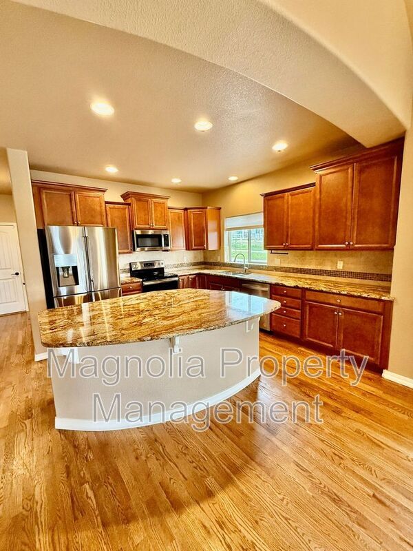 Building Photo - 9916 Wolf Lake Drive