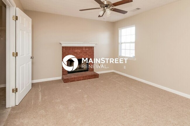 Building Photo - 3 Bedroom Pet-Friendly Home in Ellenwood, GA with Main Street Renewal