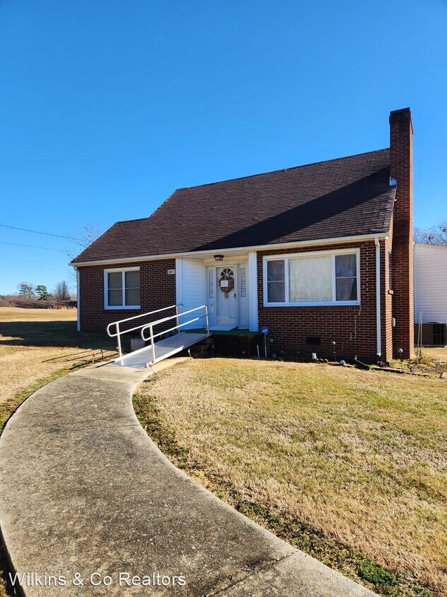 Foto principal - 3 br, 1.5 bath House - 3817 Cascade Rd