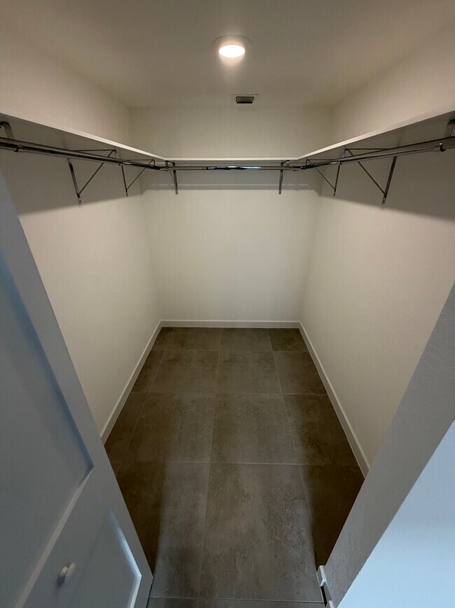 Foto del edificio - 1942 Taylor St