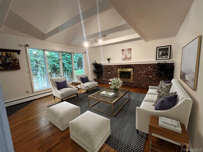 Foto del edificio - 73 Railroad St