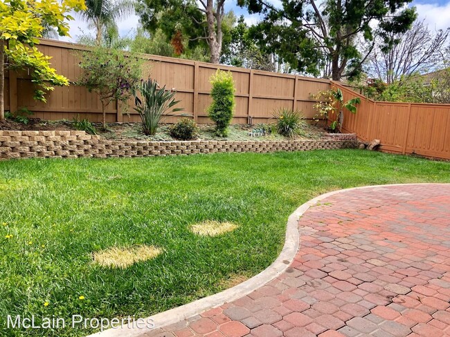 Building Photo - 4 br, 2.5 bath House - 372 Spring Canyon Way