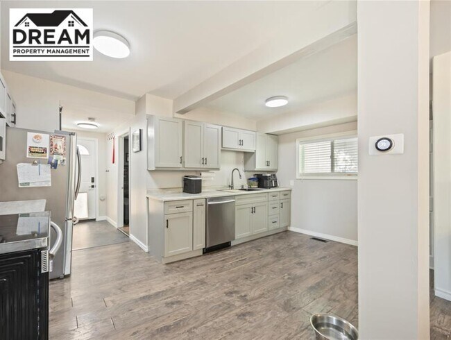 Photo du bâtiment - 105 Vidal St S