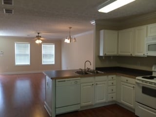 2/2 1/2 Condo on Westside available mid July - 2/2 1/2 Condo on Westside available mid July