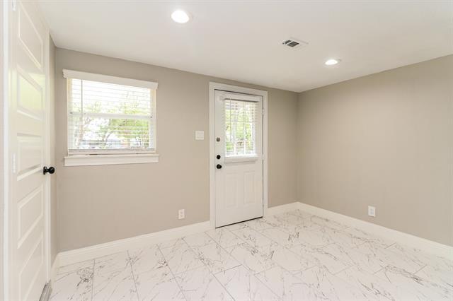 Foto del edificio - 1708 Joyce St