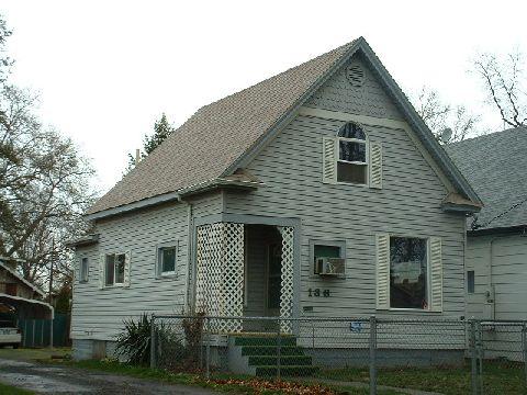 Primary Photo - 136 Merriam St