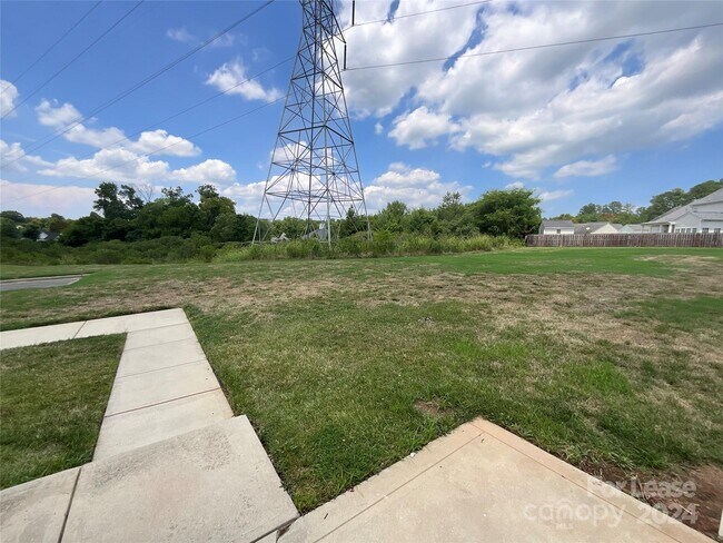 Foto del edificio - 4959 Sunburst Ln