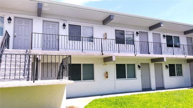 Foto del edificio - 715 NE 2nd Ave