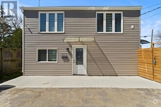Building Photo - 3273 Clemenceau Blvd