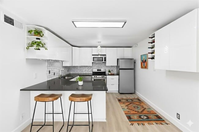 Foto del edificio - 1304 Summit St