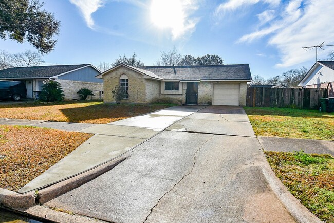 Foto del edificio - 5 bedroom 2.5 bath home in Southwest Houston