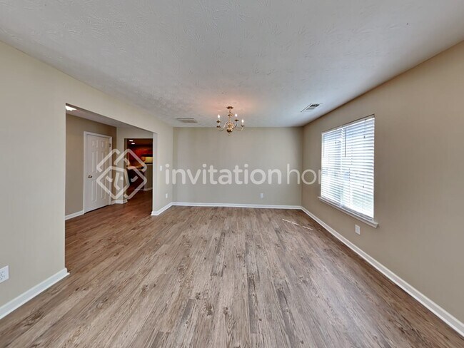 Building Photo - 4536 Parkway Cir