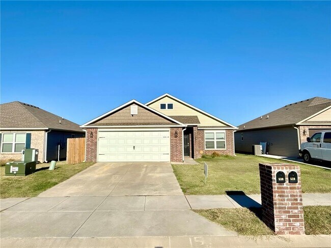 Foto del edificio - 530 Woodcreek Lp