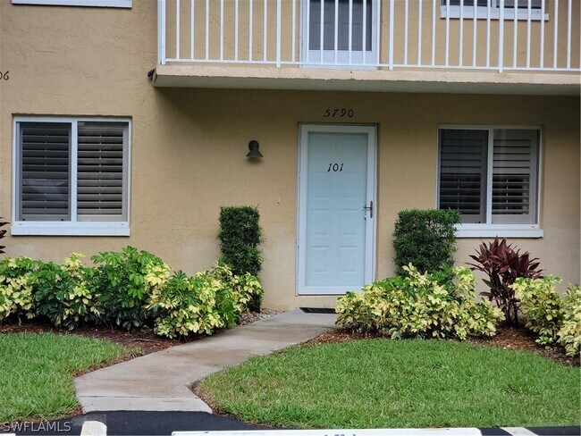 Foto del edificio - 5790 Woodmere Lake Cir