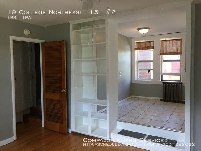 Foto del edificio - 19 College Ave NE