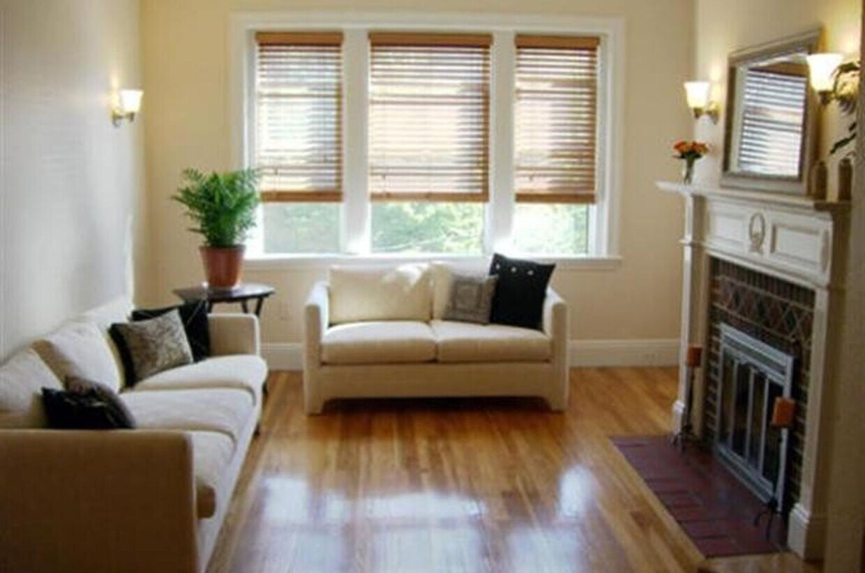 Foto principal - 123 Winthrop Rd