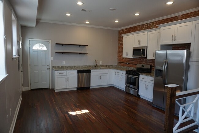 Photo - 3230 W Berks St Apartment
