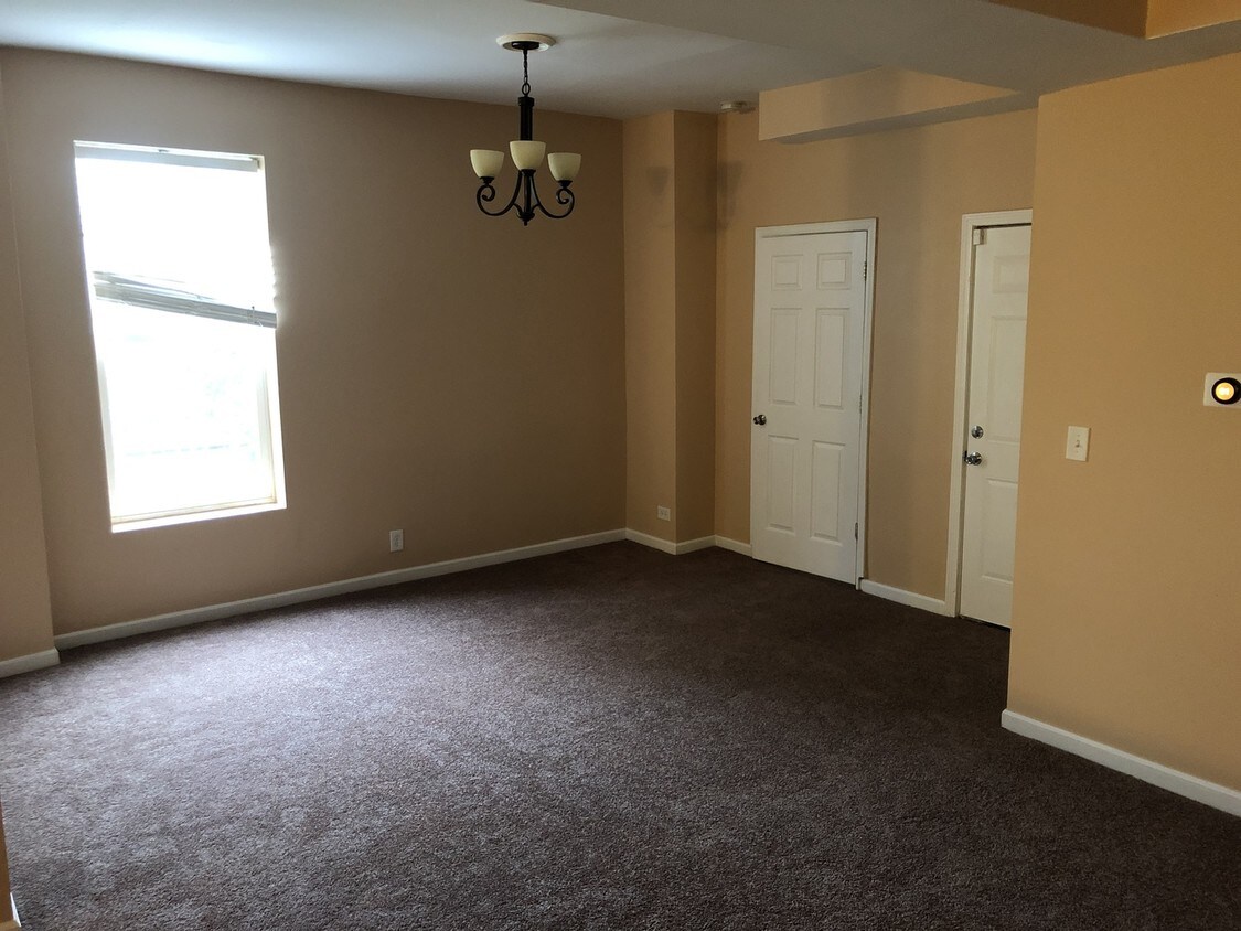 Foto principal - 2828 W Arthington St
