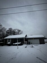 Building Photo - 566 Sunshine Ave