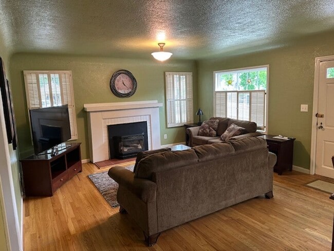 Building Photo - Furnished Story Book Home near Campus with...