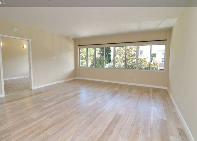 living room looking into bedroom - 969 Hilgard Ave